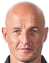 Trainer: Peter Zeidler